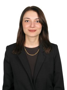 Beyza Esmez