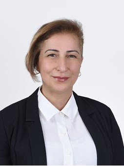 Münevver Uyar