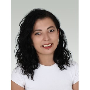 Esra  Şahinoğlu